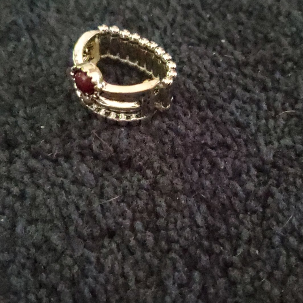 Ring - Picture 2 of 2